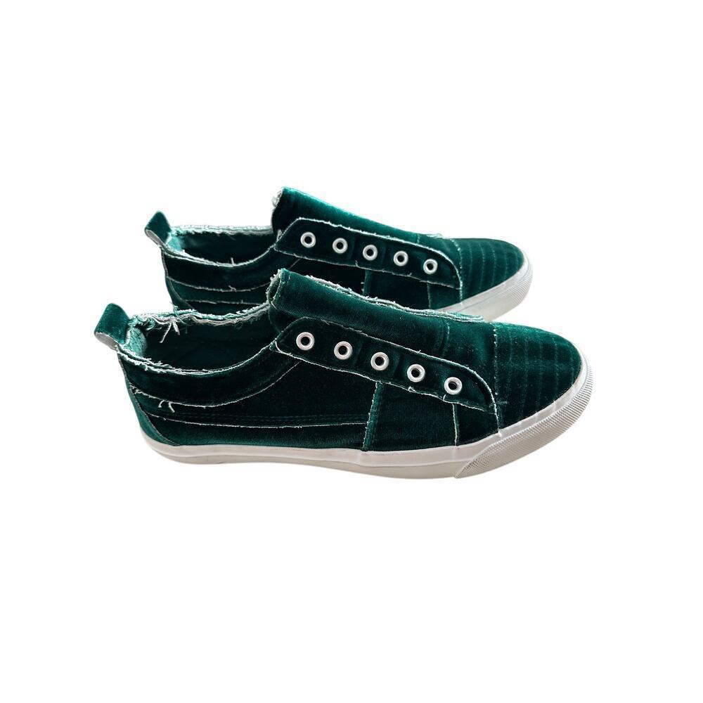 Corkys Babalu Women's Sneakers Green Velvet sz 7